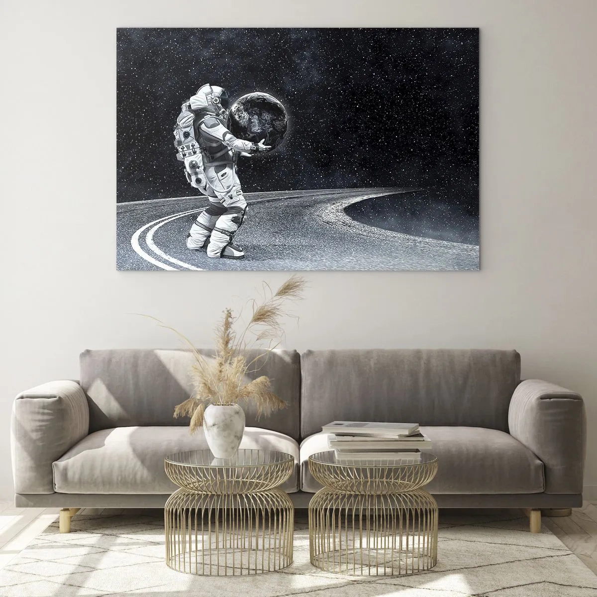 Obraz na szkle - Astronauta niosący Ziemię po drodze we wszechświecie - 70x50cm - Na Mlecznej Drodze - Nowoczesna dekoracja ścienna do salonu i sypialni ARTTOR
