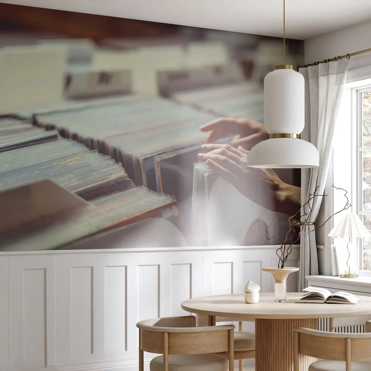 Fototapeta Premium Sand - Dłonie przeszukujące winylowe płyty w sklepie muzycznym - 100x70cm - W poszukiwaniu wzruszeń - Nowoczesna dekoracja ścienna do salonu, kuchni i sypialni ARTTOR