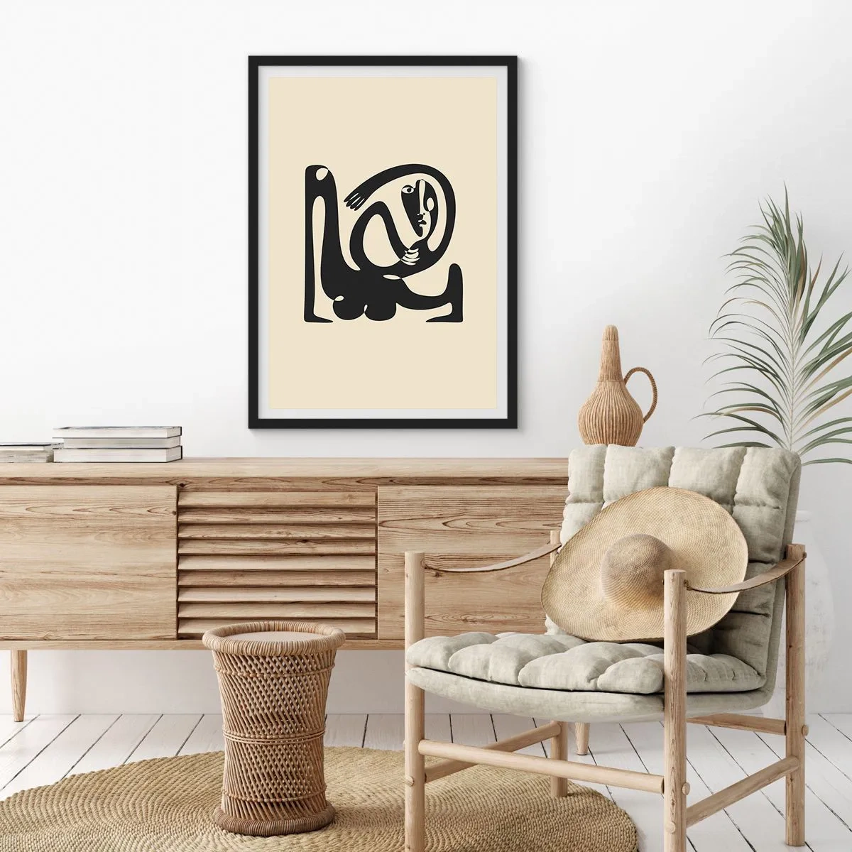 Plakat w czarnej ramie - Abstrakcyjna postać na beżowym tle w czarnej linii - 50x70cm - Prawie Picasso - Nowoczesna dekoracja ścienna do salonu i sypialni ARTTOR