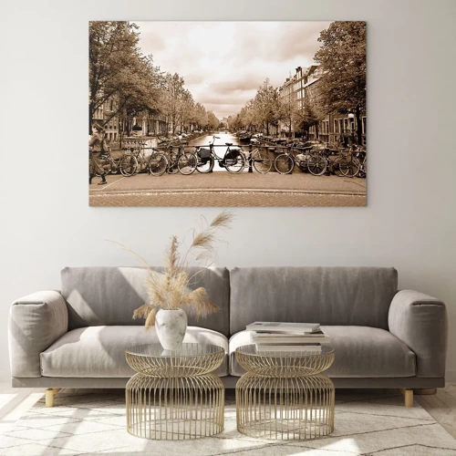 Obraz na szkle - Holenderskie klimaty - Most w Amsterdamie z rowerami w stylu retro - 70x50cm