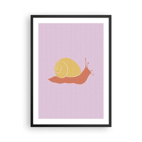 Plakat w czarnej ramie - Nie ma pośpiechu - Minimalistyczna grafika ślimaka na pastelowym tle - 50x70cm