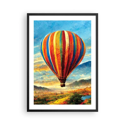 Plakat w czarnej ramie - W ciszy widać więcej - Kolorowy balon nad malowniczym krajobrazem - 50x70cm